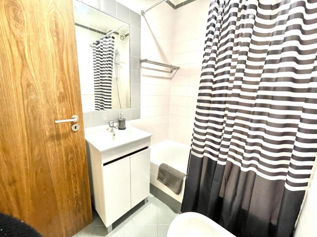 Lisboa, Central Lisbon, Charming Patio House, , Wifi, Air Conditioning, Near Metro, By Ig Exterior photo